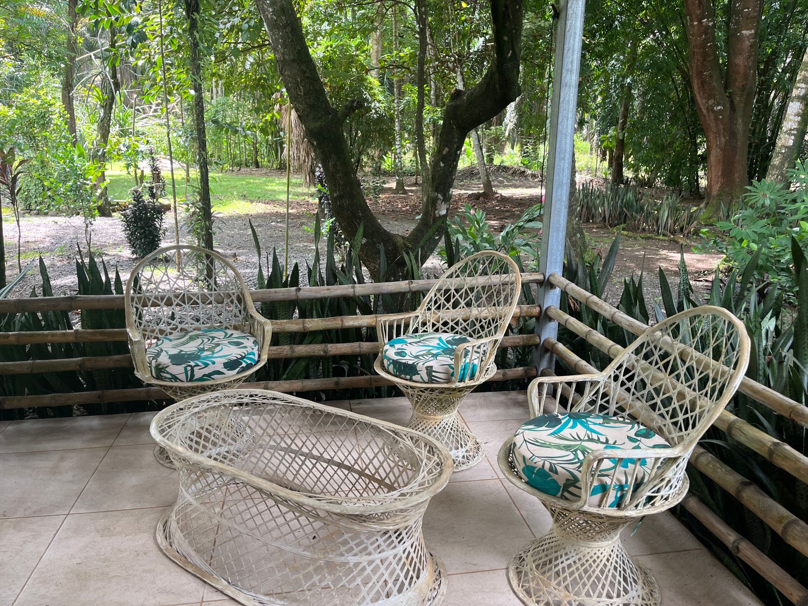 Perla Tropical, Rio Seco, Parrita