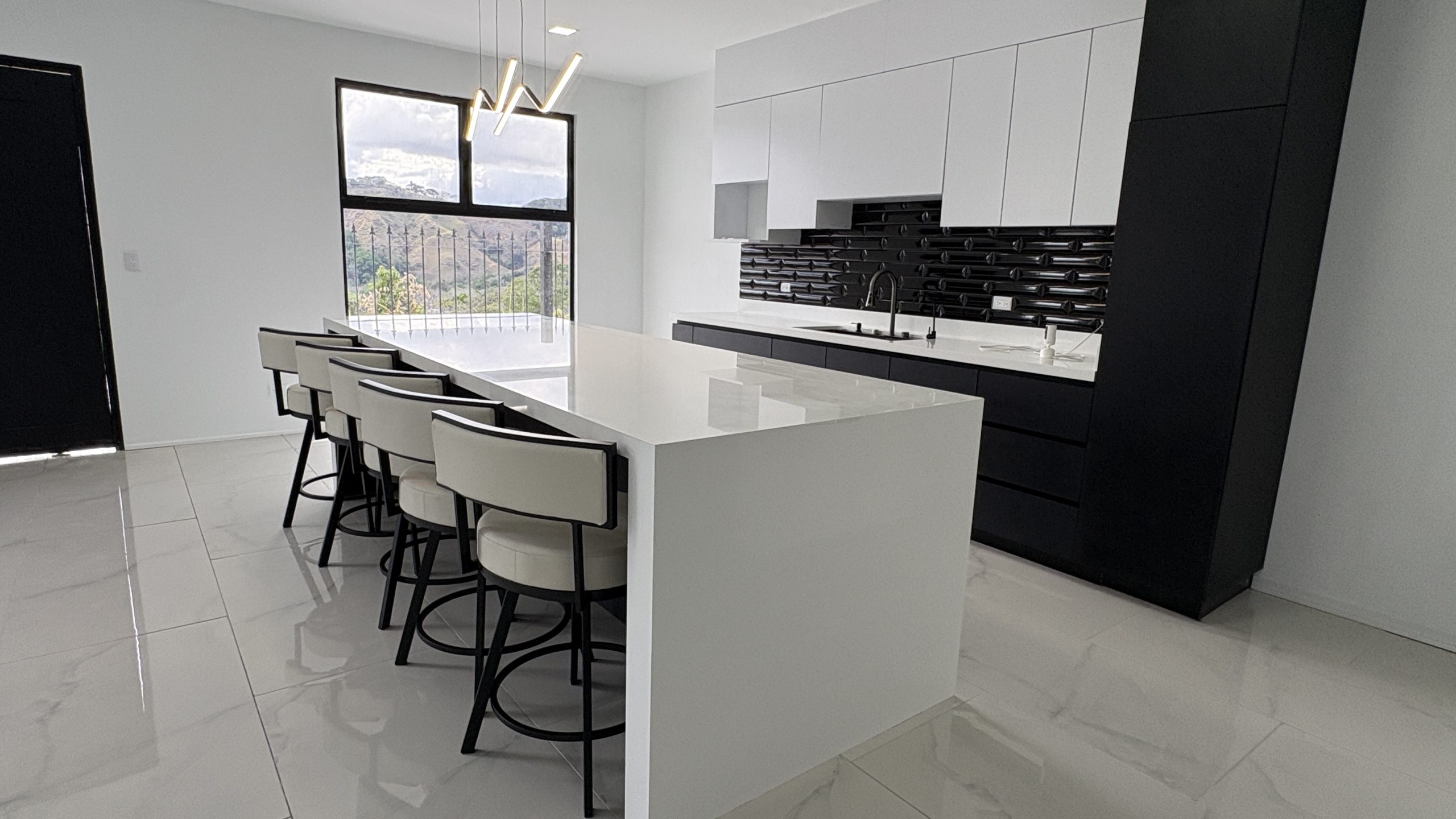 Luxury Turnkey Home with Stunning Mountain Views