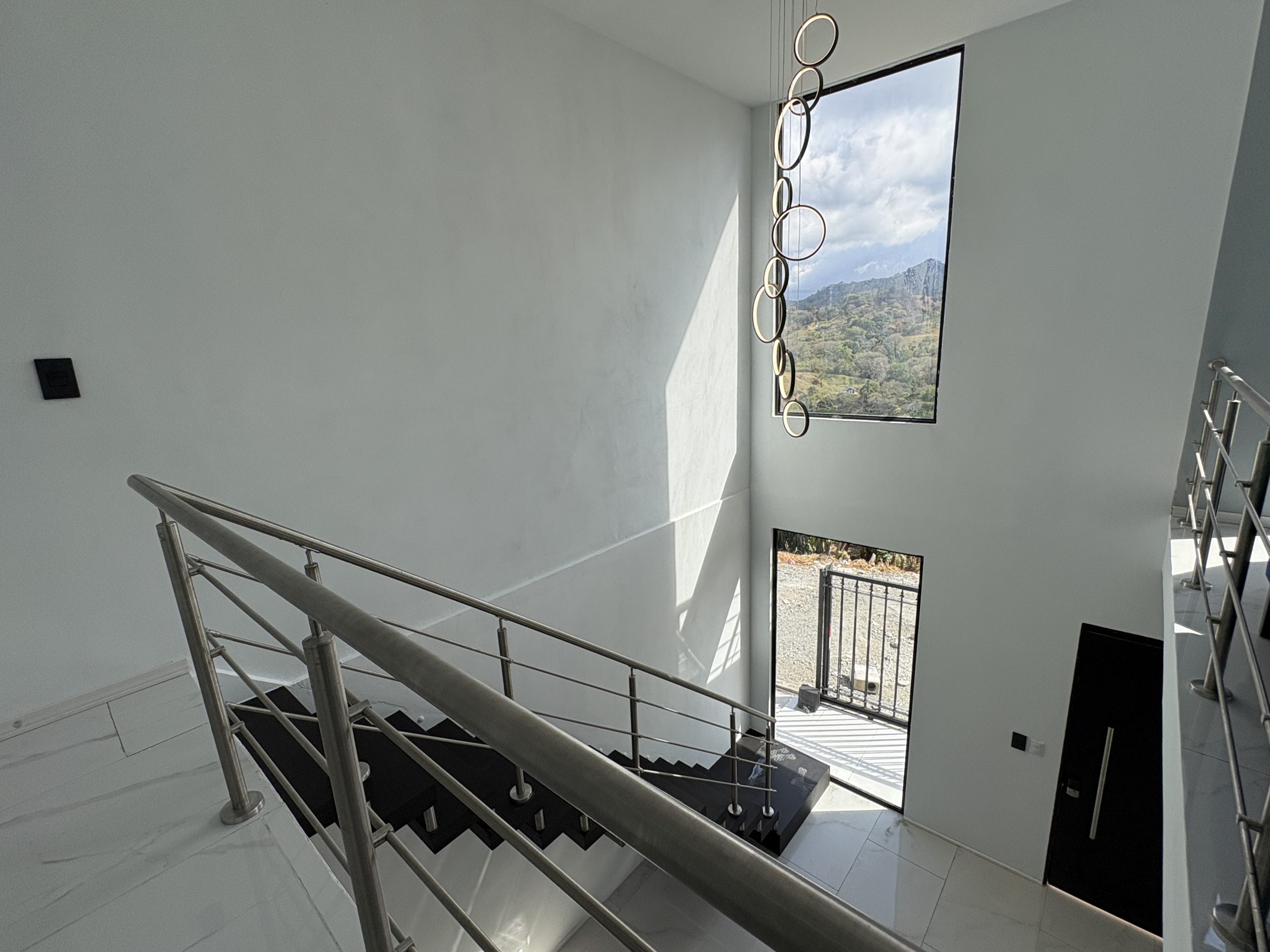 Luxury Turnkey Home with Stunning Mountain Views - Image 18