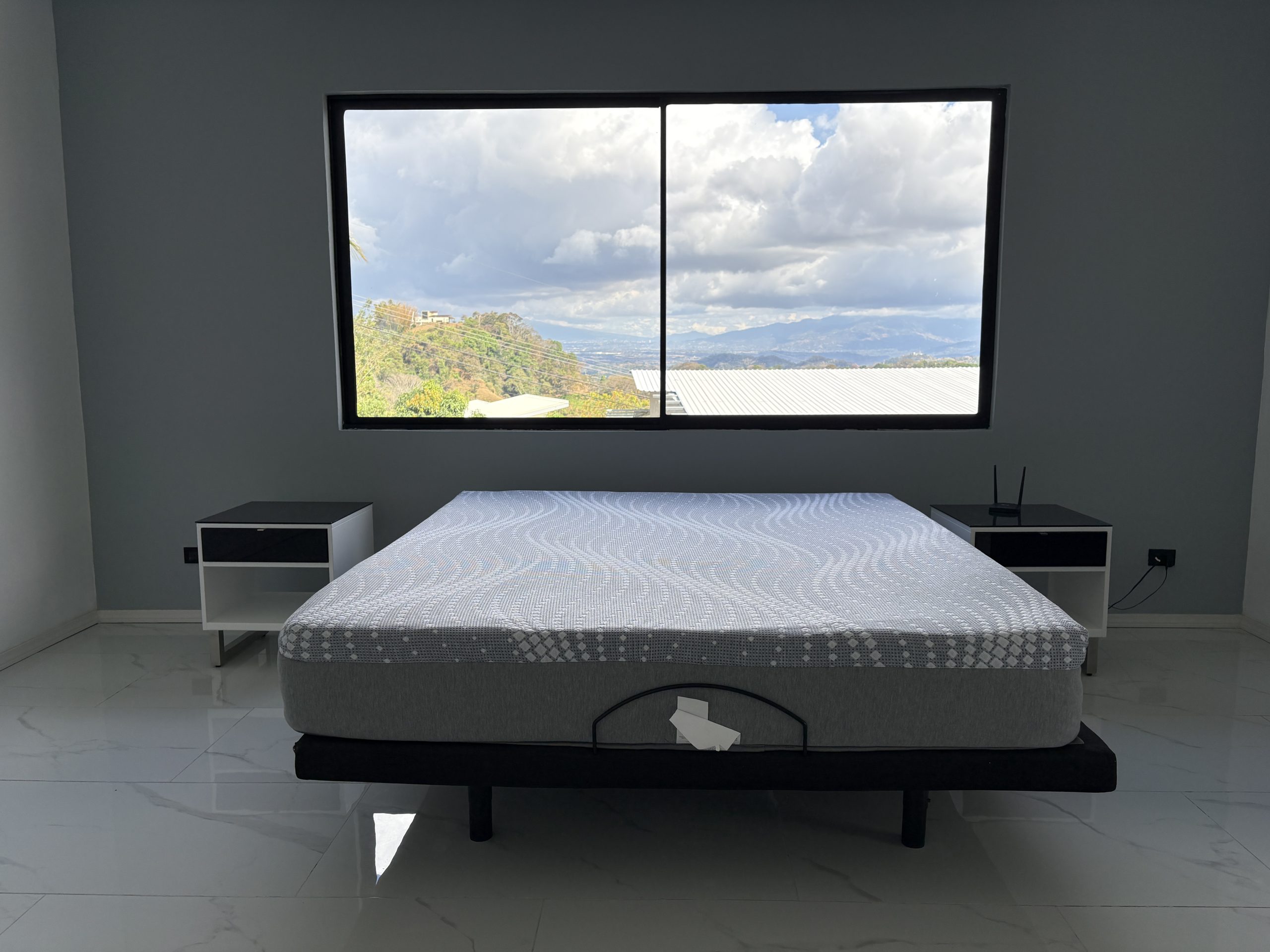 Luxury Turnkey Home with Stunning Mountain Views - Image 19