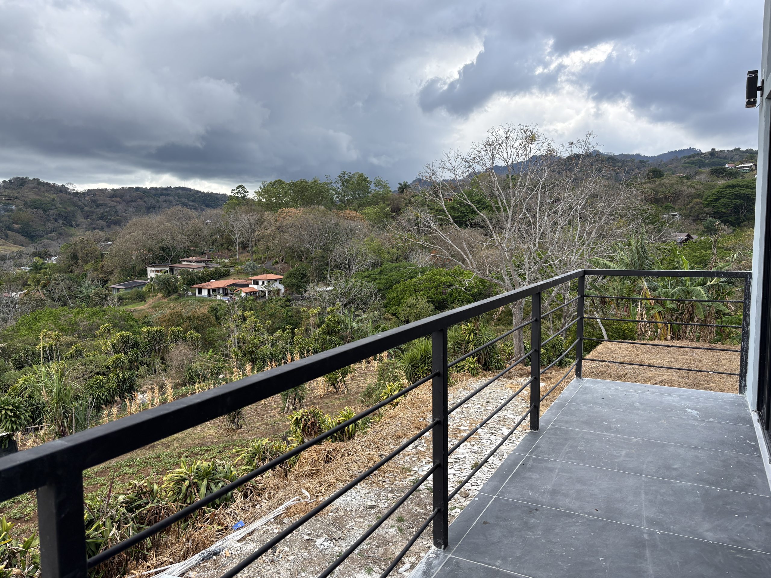 Luxury Turnkey Home with Stunning Mountain Views - Image 29